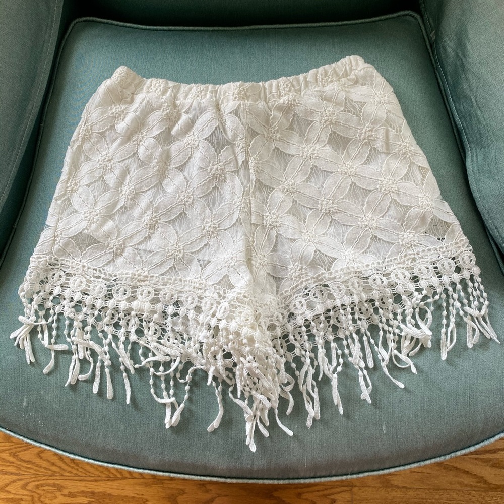 ⭐️3/$12⭐️ white lace shorts